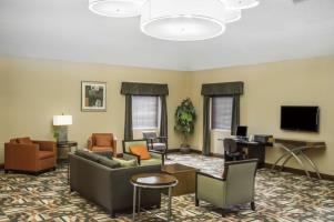 Hotel Comfort Inn & Suites