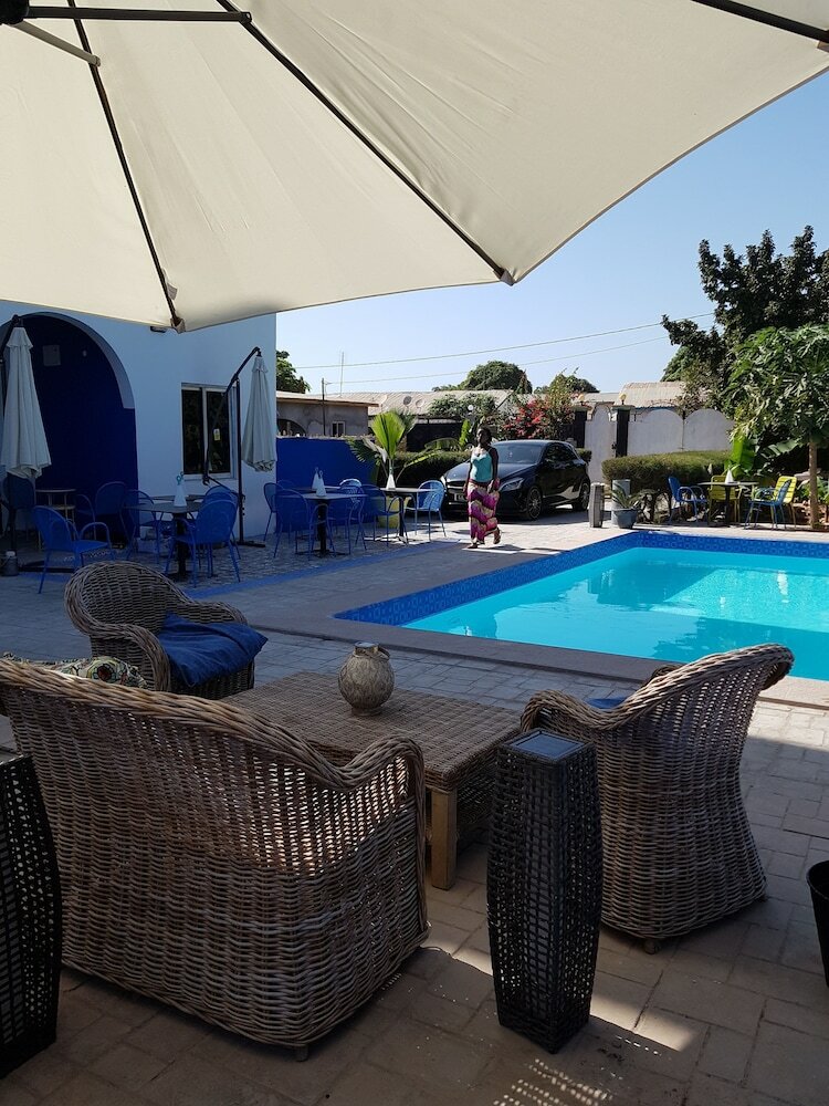 Camara Gardens Apartments With Pool
