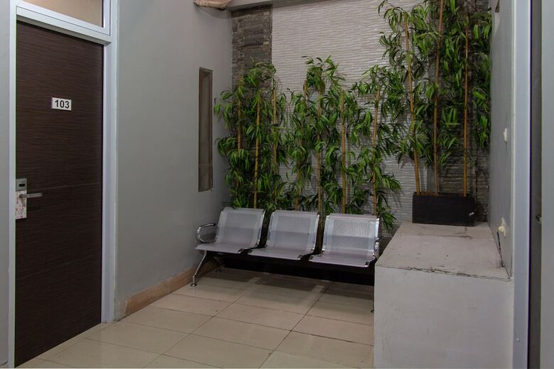 Hotel Oyo 657 Elite Residence 71