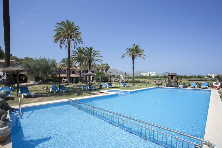 Puerto Pollensa Villas And Apartments