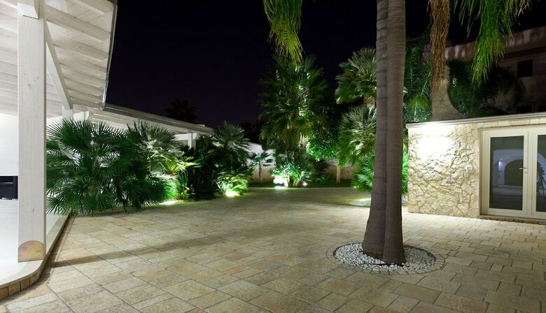 Hotel Rescio's Rooms B&B