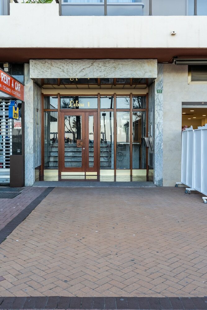 Apartamentos Sur Suites Lubina