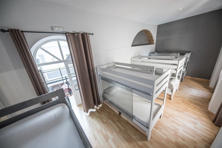 Hostal Factory Rooms Tarifa - Hostel