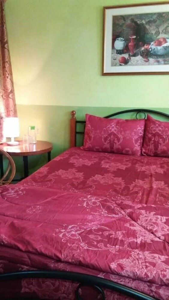 Hostal Oriental Riverside Guest House - Hostel
