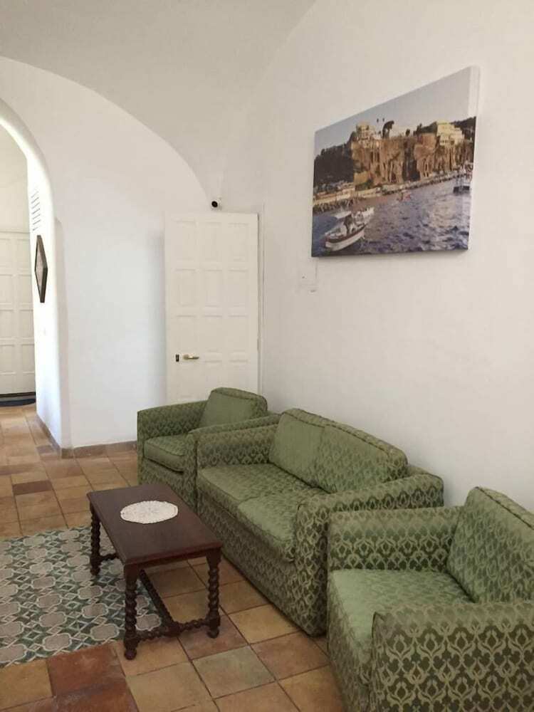Hotel Sorrento Penthouse Suites