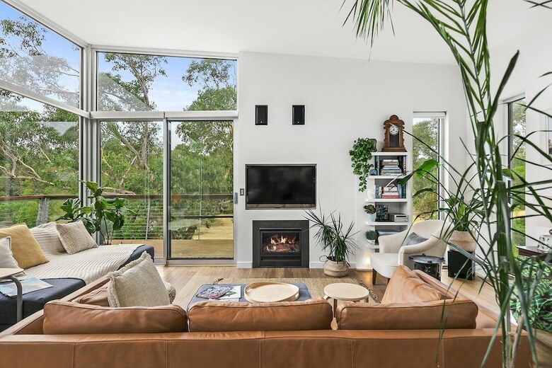 Bristlebird - Rejuvenate Stays