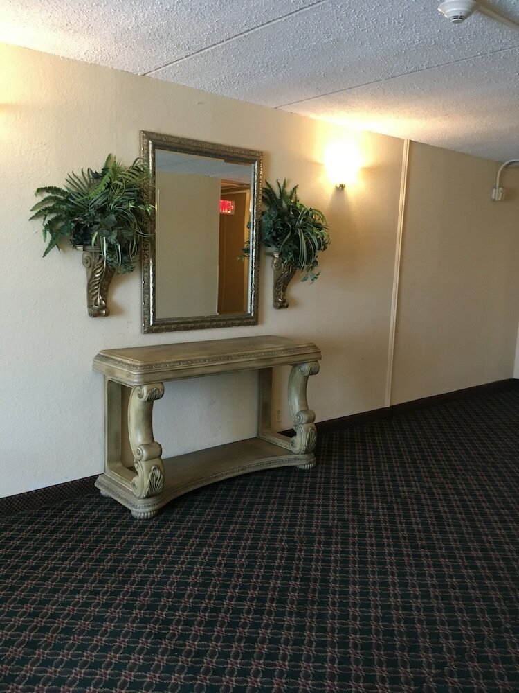 The Grand Hotel Spindletop