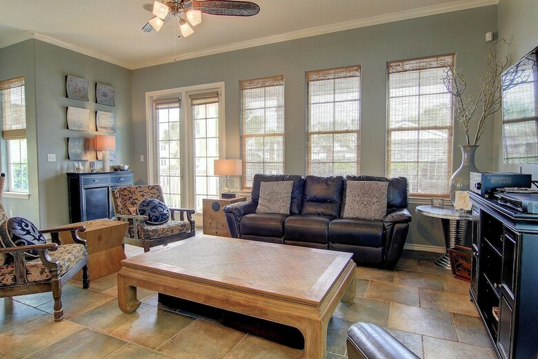 Cinnamon Shore- Sea Lestial 112 St