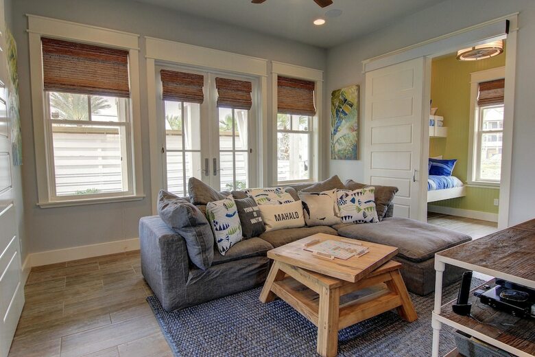 Cinnamon Shore- Coastal Charm 258 Hi