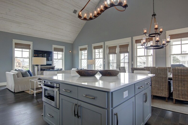 Cinnamon Shore- Coastal Charm 258 Hi