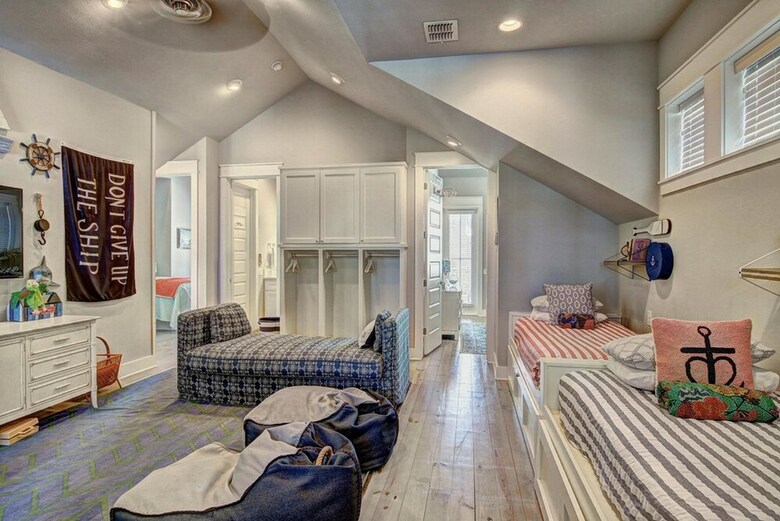Cinnamon Shore- Amazing Grace 128 St