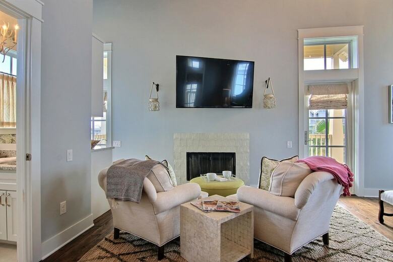 Cinnamon Shore- For The Girls 117 La
