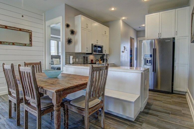 Cinnamon Shore- Seaside Tc 10301