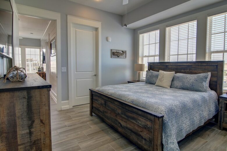 Cinnamon Shore- Seaside Tc 10301
