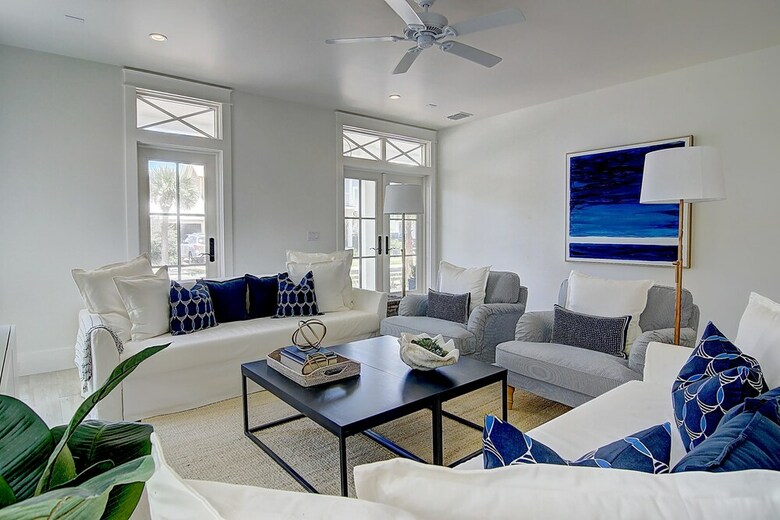 Cinnamon Shore- Southern Charm 259 Be
