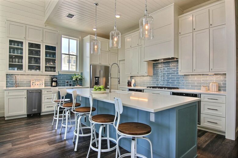 Cinnamon Shore- Coast Awhile 310 Gr