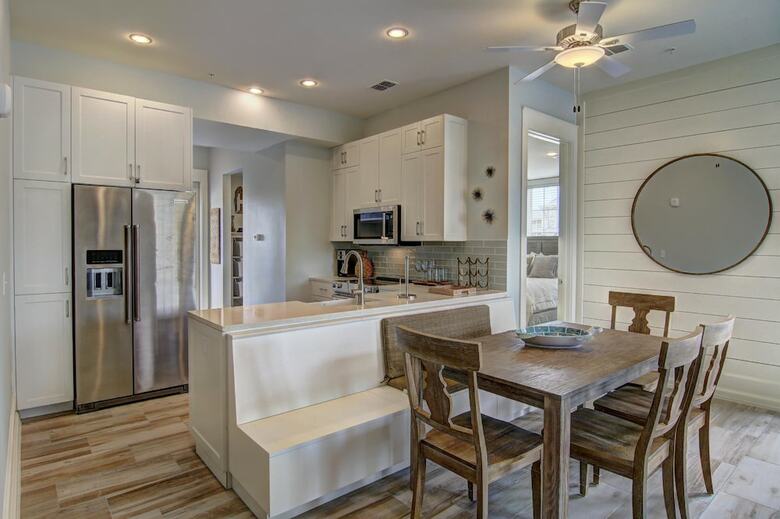 Cinnamon Shore- Ocean Pearl Tc 10205