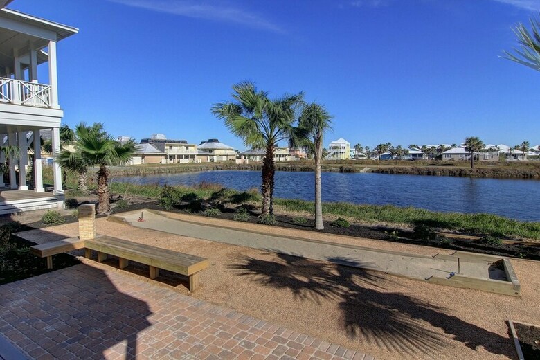 Cinnamon Shore- Nautical Dream 249 Hi