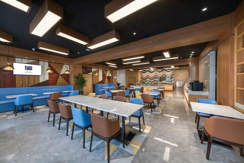 Hotel Holiday Inn Express Qingdao Chengyang Central