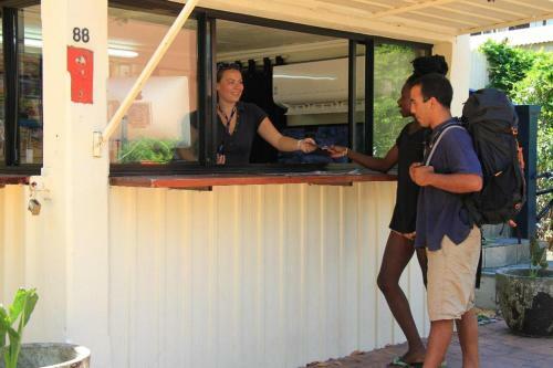 Hostal Darwin Hostel