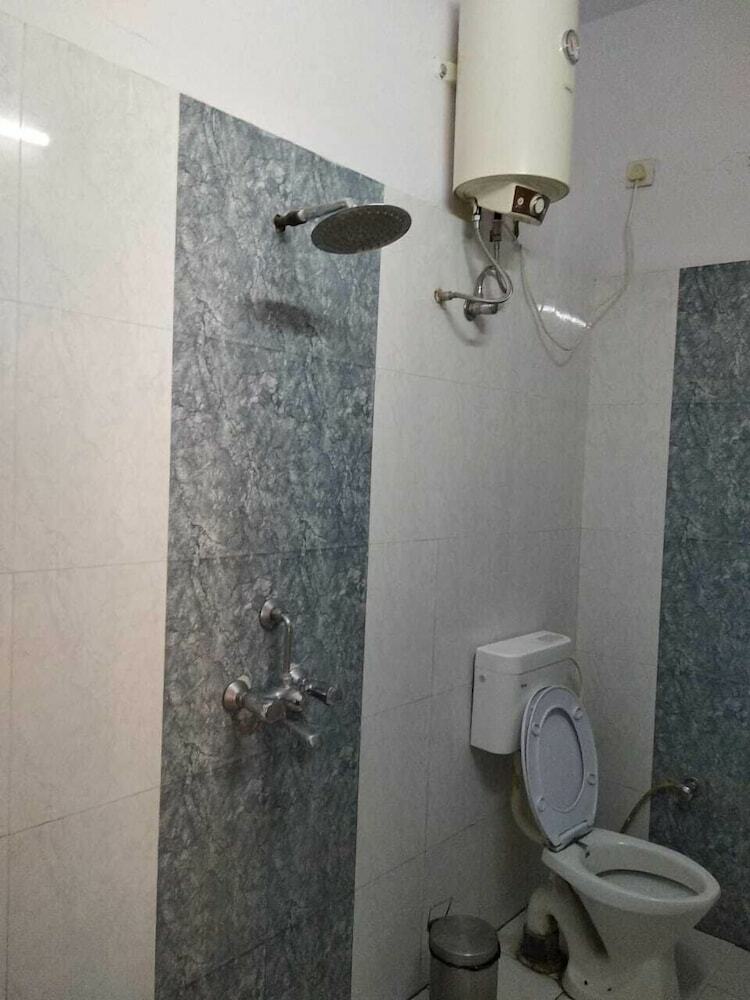 Dwivedi Hotels Hotel Elena