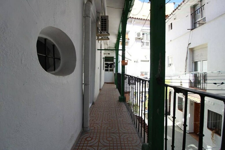 Apartamentos Industrial Studios In Malasa�a By All� Housing