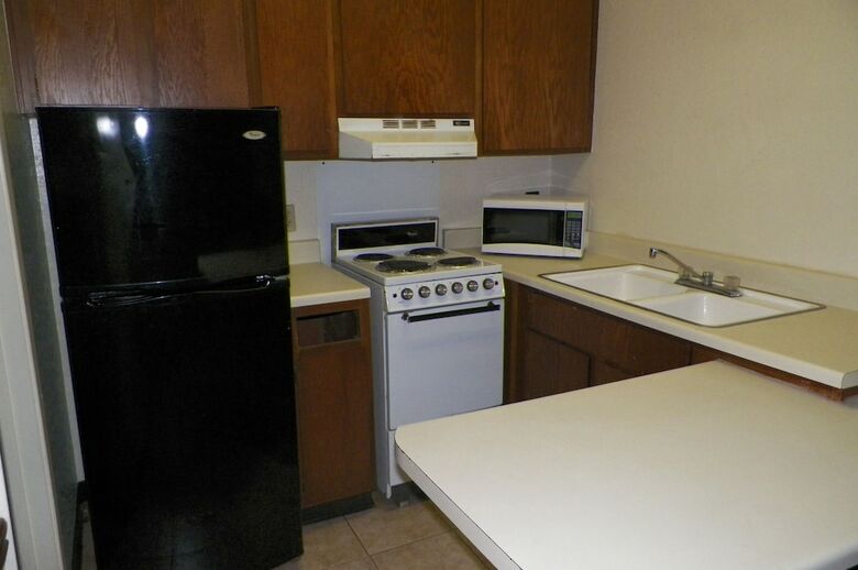 Hotel Amerihome Inn & Suites