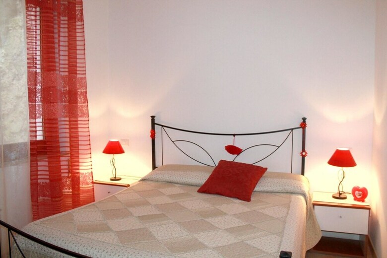Apartment With 2 Bedrooms In Castelsardo - 500 M From The Beach