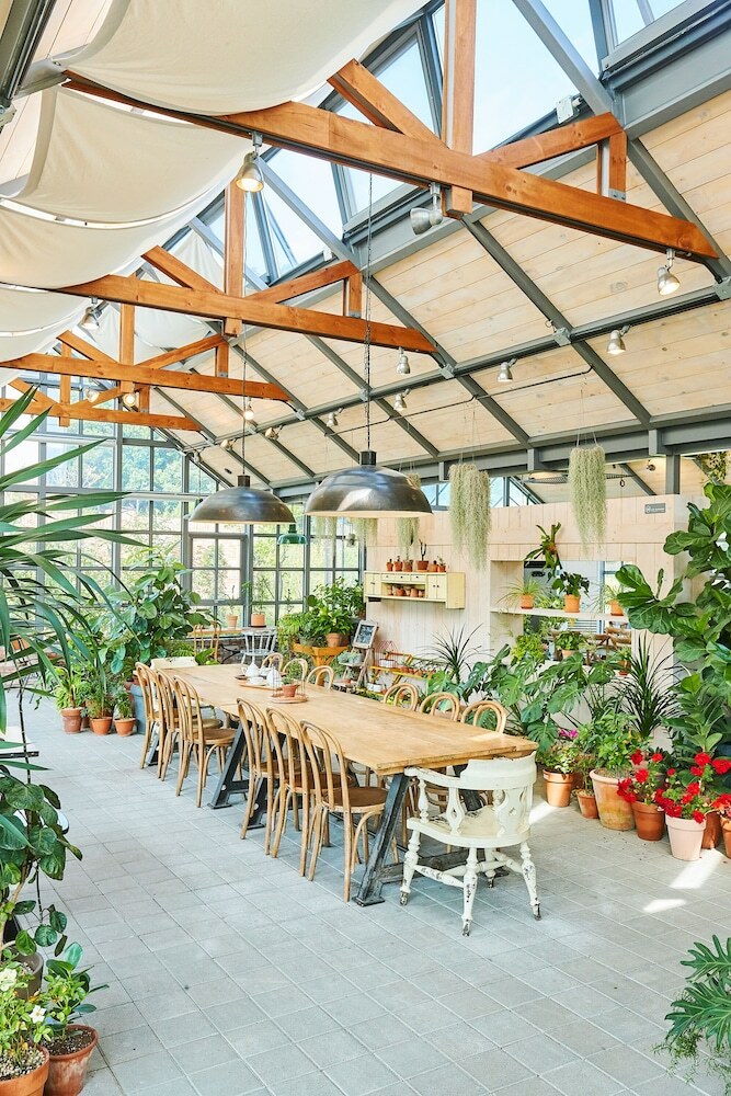 Eden Paradise Hotel