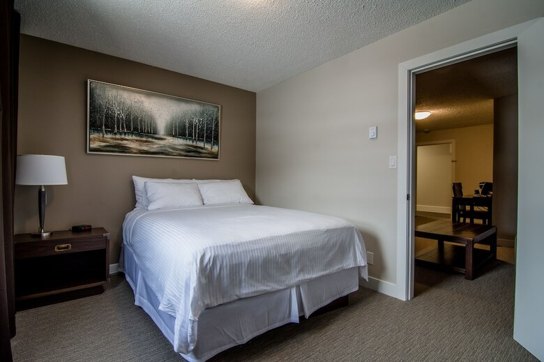 Northwood Plaza Hotel