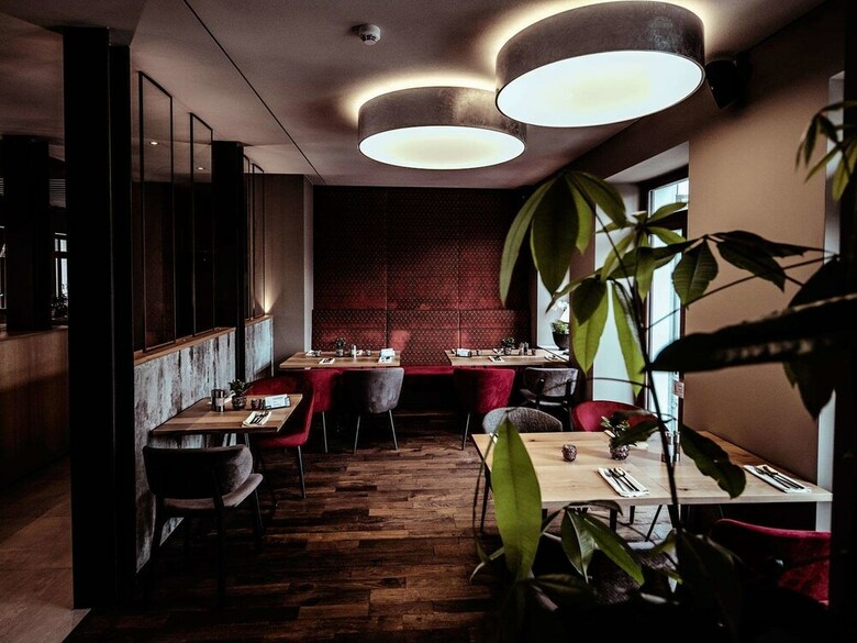 Hotel Alexxanders Restaurant & Bordinghouse