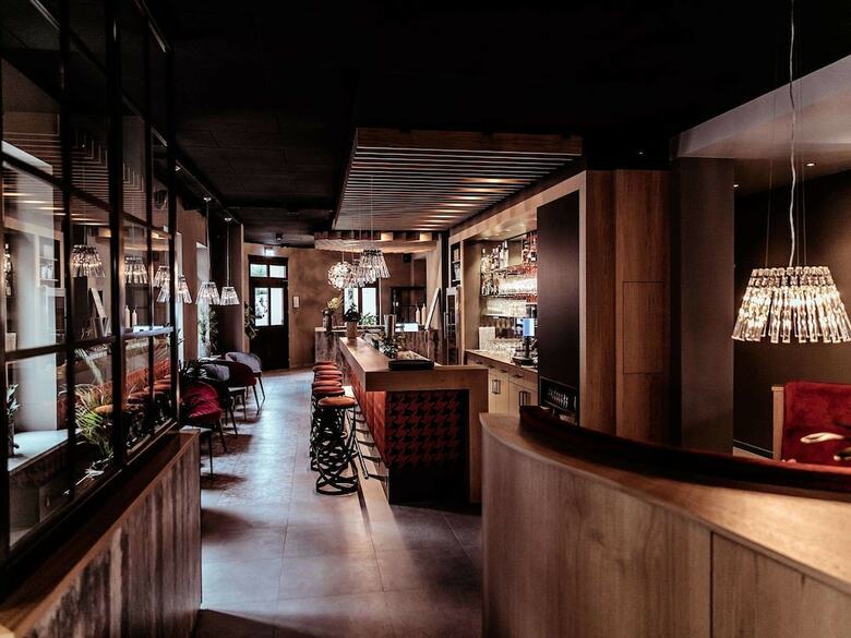 Hotel Alexxanders Restaurant & Bordinghouse