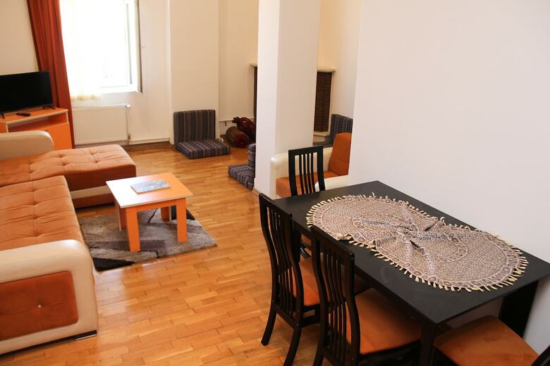 Aparthotel Old City Hotel And Apartments
