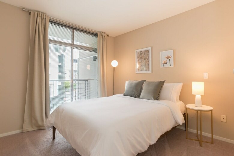 Kasa Seattle Bellevue Apartments