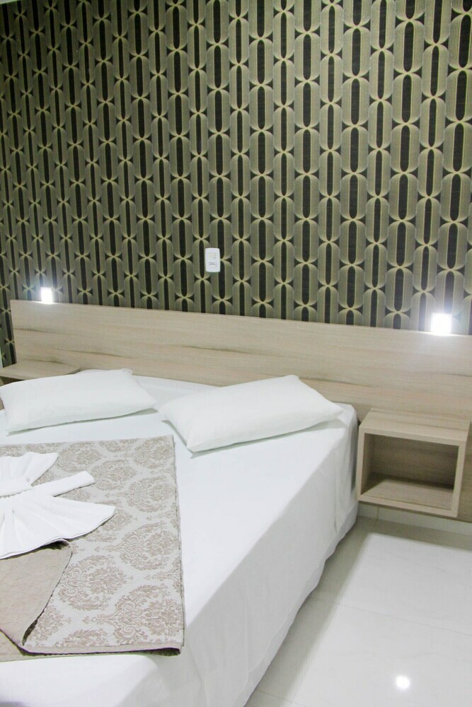 Aj Hotel