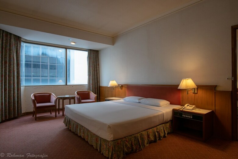 Siam Center Halal Hotel