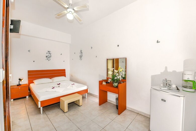 Hotel En Plo Rooms