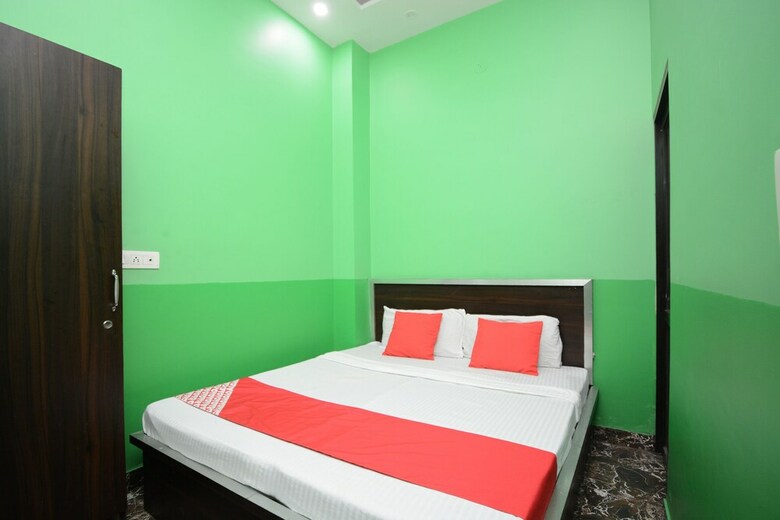 Oyo 26663 Hotel Indian Ldh