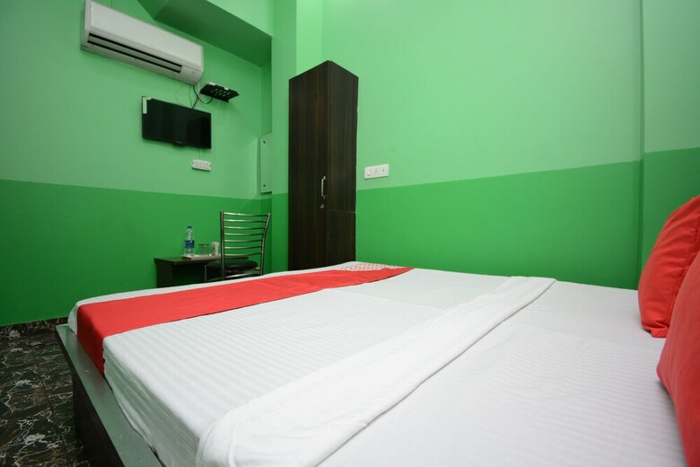 Oyo 26663 Hotel Indian Ldh