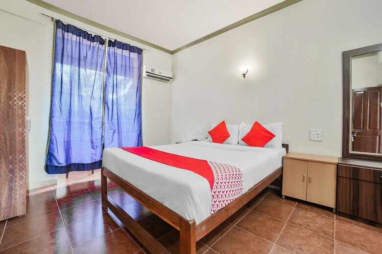 Hotel Oyo 22417 Pleasure Inn