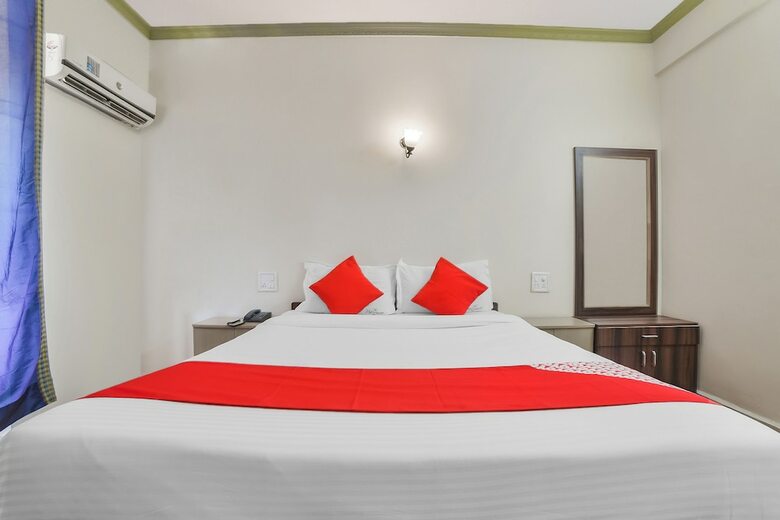 Hotel Oyo 22417 Pleasure Inn