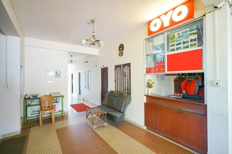 Hotel Oyo 15548 Mackal Residency