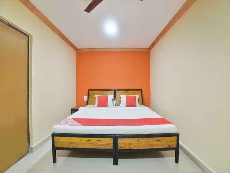 Hotel Oyo 29017 Ruby Residency