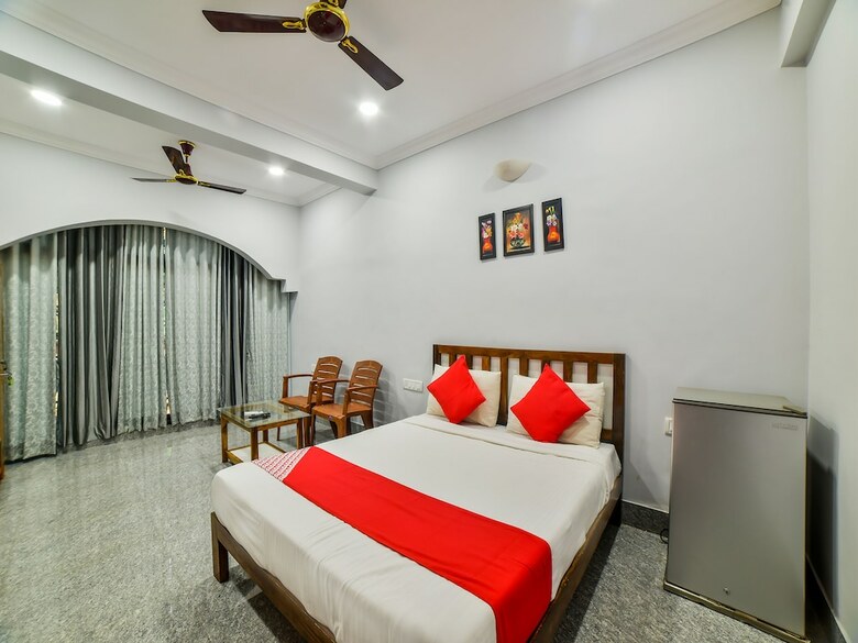 Hotel Oyo 29082 Pavitra Beach Home