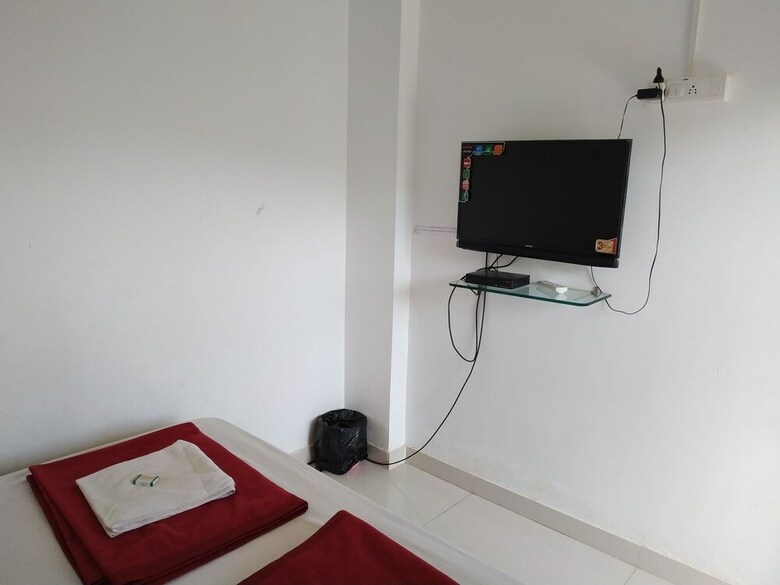 Hostal Iroomz Hotel Gananjaya