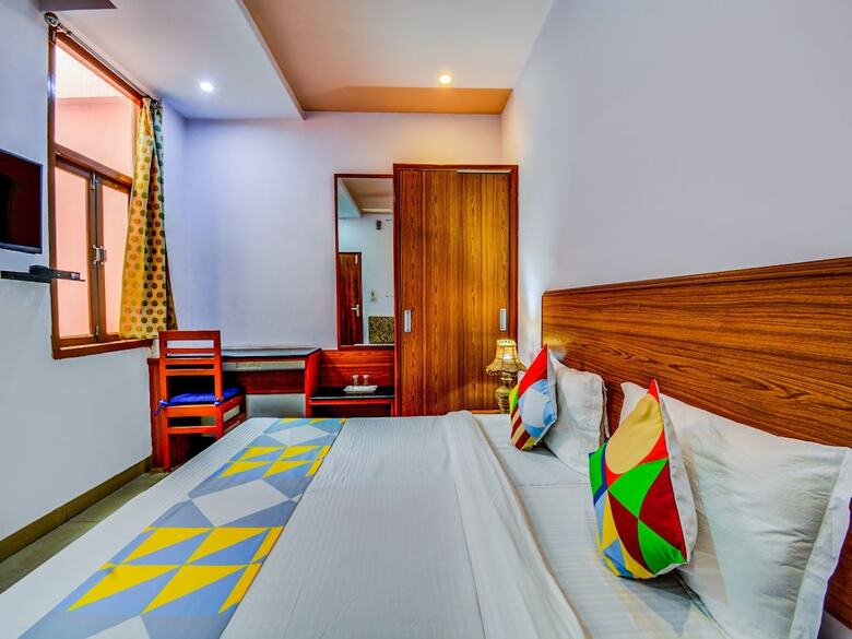 Hotel Oyo Home 18575 Luxury Stay