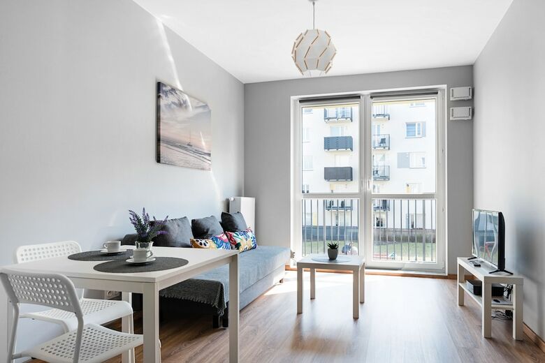 Warszawa-wlochy Sunlit Apartment