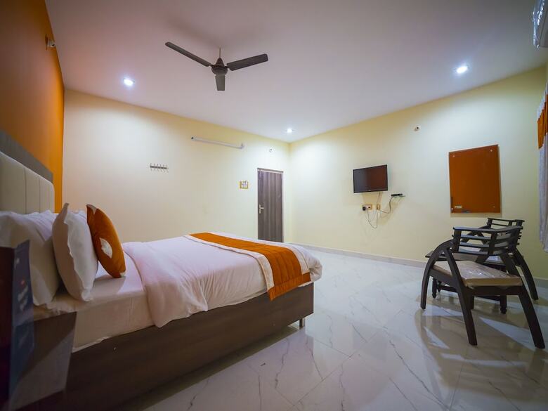 Hotel Oyo 8147 Short Stay S