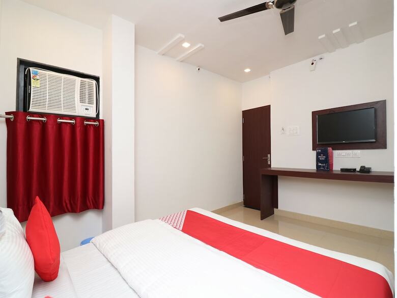 Oyo 1021 Hotel Gayatri Residency