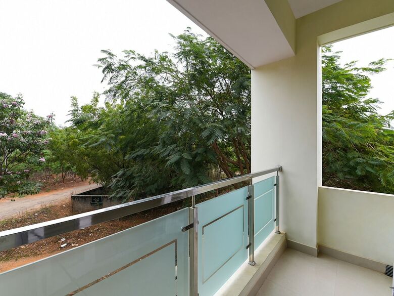 Hotel Oyo 22782 Akshara Suites